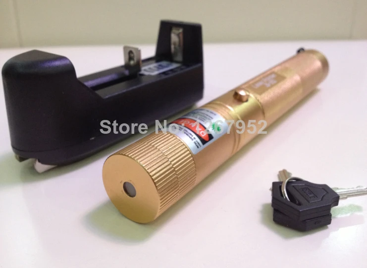 SJ98-2015-new-cost price 10000mw 532nm high powere Focusable SDLaser 303 2in1 green laser pointer with charger battery burning M |