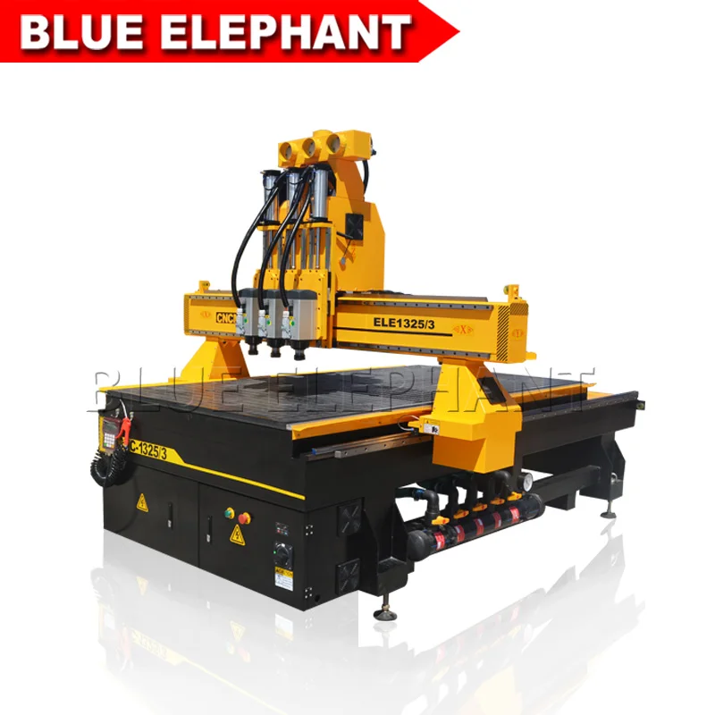 Пневматический фрезерный станок с тремя головками многошпиндельный