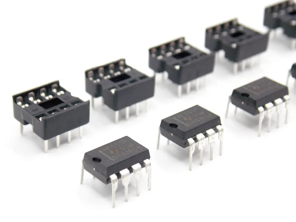 Ic микросхема. S555 ic.