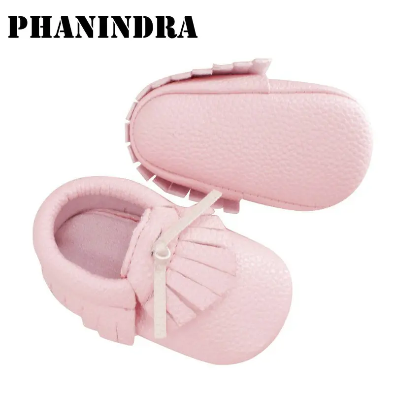 Мокасины обувь для первых шагов новорожденных девочек начинающих ходить кожаная