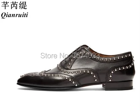 

Qianruiti Men Wedding Shoes Patent Leather Oxfords Spikes Loafers Lace Up Low Heels Business Men Flats Male Dress Shoes