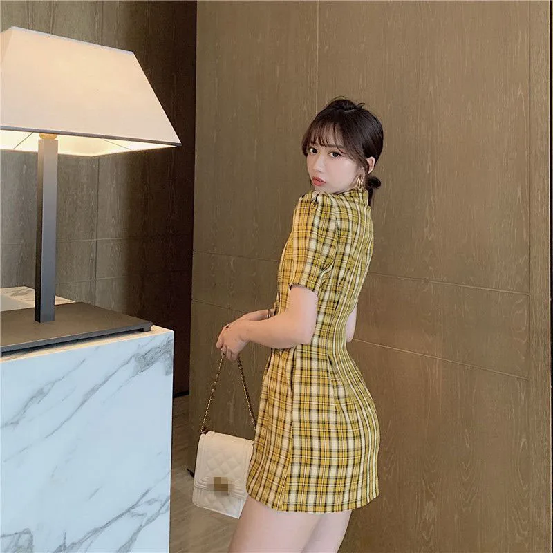Женское винтажное платье в клетку облегающее тонкое офисное трапеция с коротким