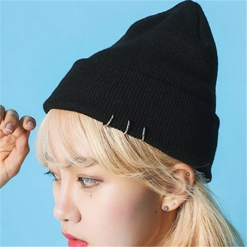 2016 NEWEST fashion 100% hand made UNIQUE IRON RINGS beanie hat cute aduit winter knitted hats | Аксессуары для одежды