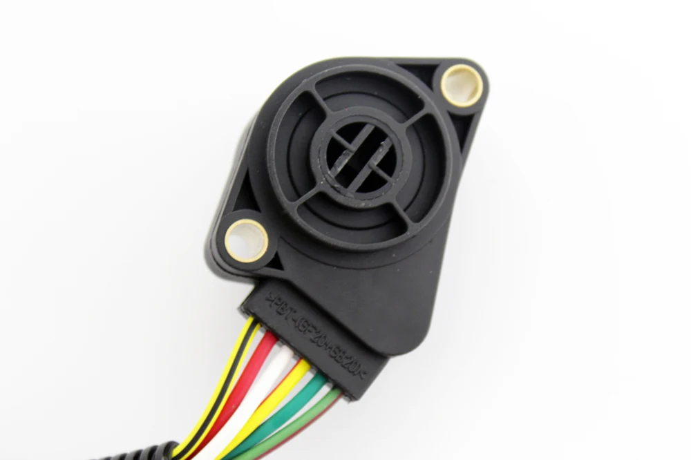 Датчик положения дроссельной заслонки 6 проводов для грузовика VOLVO 3985226 20893503 21915486