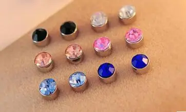 ed 005 2018 new crystal non-perforated heart-shaped cross-shaped round magnet suction ear male female punk non-pierced earrings | Украшения