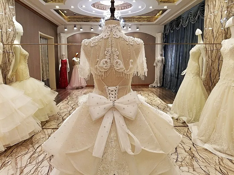 LS75608 свадебное платье с рукавами2018 зашнуруйте открытую спинку курткой коротким