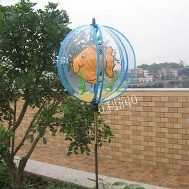 Уличная ветряная мельница стерео маленькая золотая рыбка поворотный шар