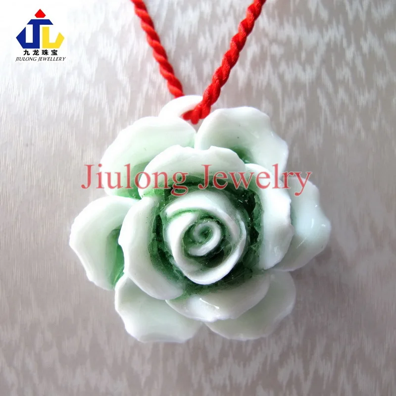 Ожерелье с керамическим подвеском ручной работы "Зеленая и белая роза", 12 шт./лот. Оптовая продажа. Акционное предложение. Бесплатная доставка. Код товара - CN013.