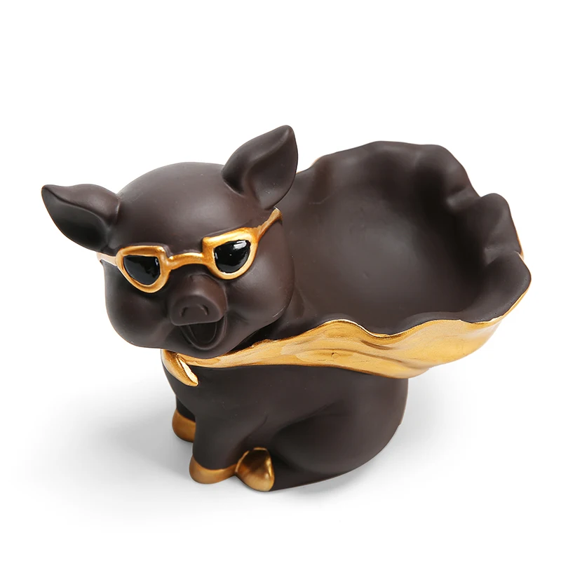 

Fun sunglasses pig ceramic tabletop decorative ashtray Personality cartoon pig ashtray