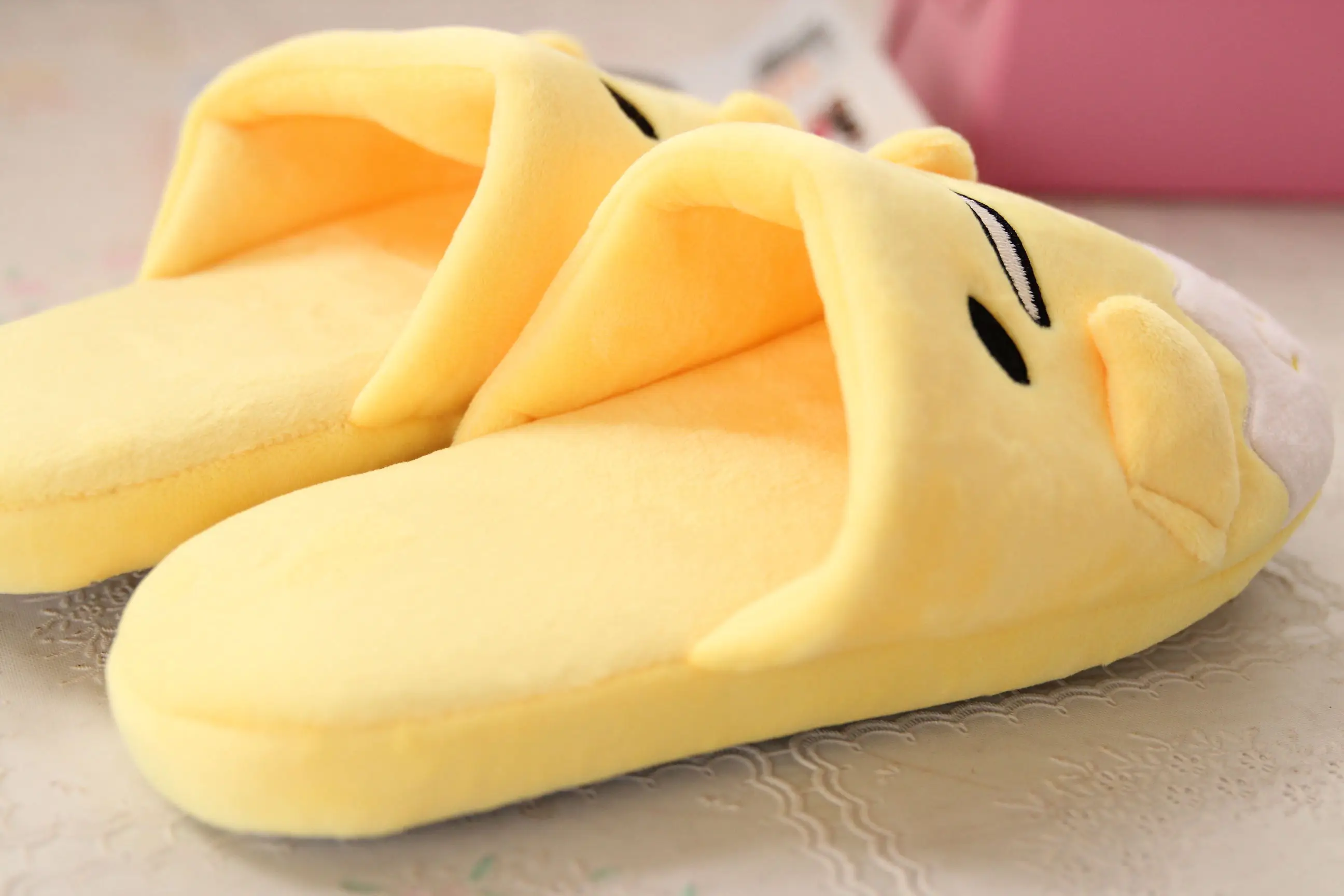 Плюшевые тапочки с героями мультфильмов; Gudetama Lazy Egg Lovers; модные зимние теплые домашние Нескользящие водонепроницаемые мягкие игрушки-куклы