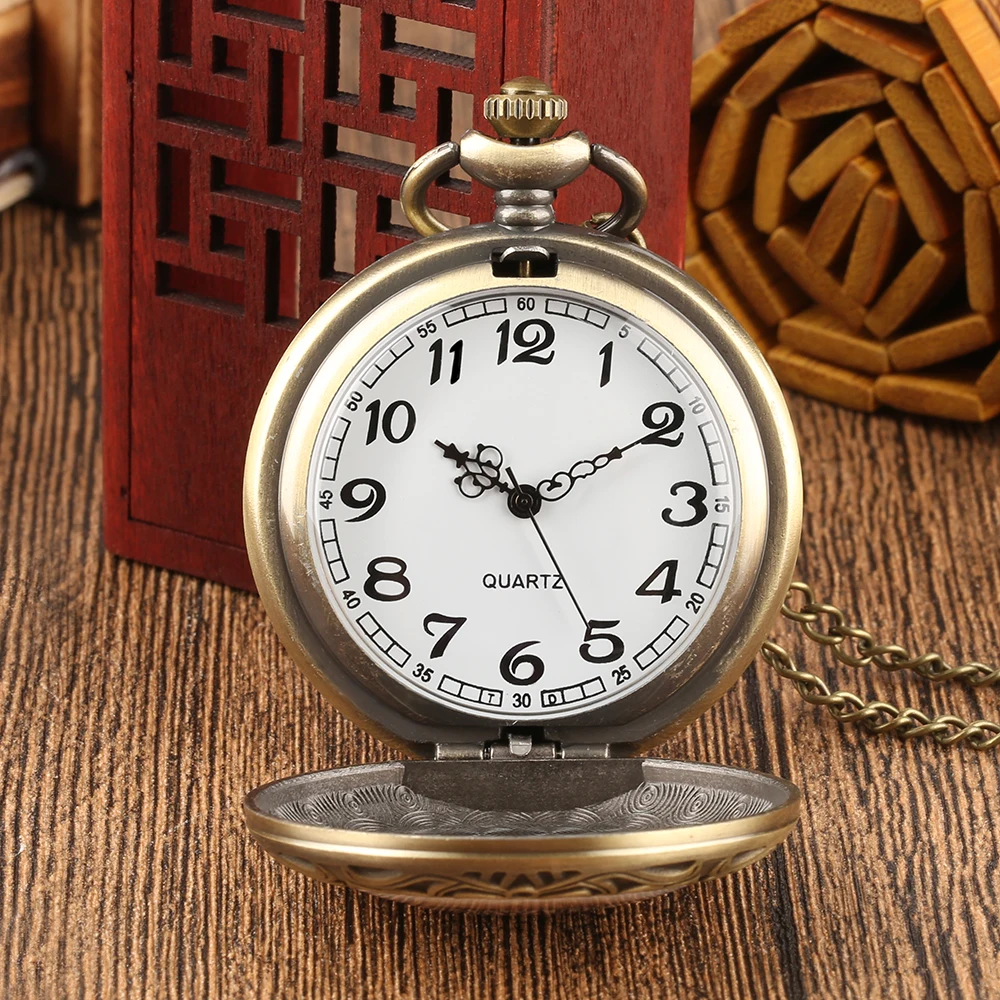 

Antique Castle Pocket Watch Vintage Pendant Necklace Fob Watches Womens Retro Quartz Clock White Dial Women Girls Gift