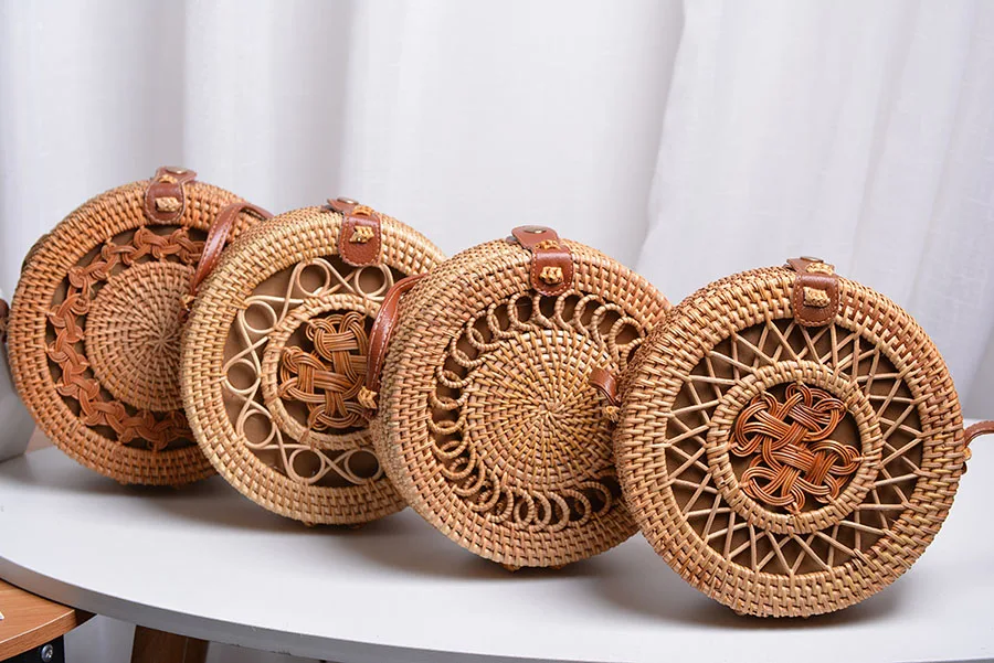 20cm Big Size Handmade Circle Chinese Bowknot Women Rattan Bags Spiral Style Hollow Out Flowers Female Shoulder Bags B380