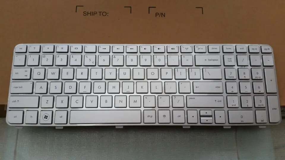 

Laptop keyboard Pavilion DV6-6000 DV6-6100 US Silver 665938-B31 665938-001 640436-001 634139-001 V122630BS1 With Frame