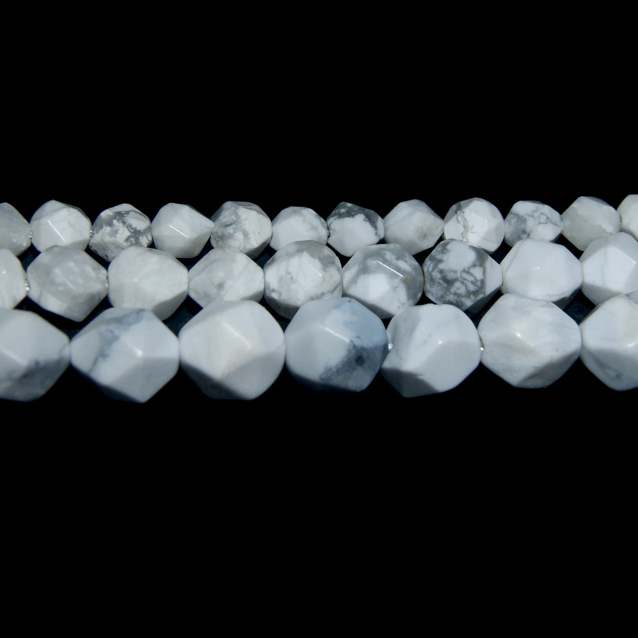 Оптовая продажа бусины из натурального камня граненые круглые Howlite белого цвета