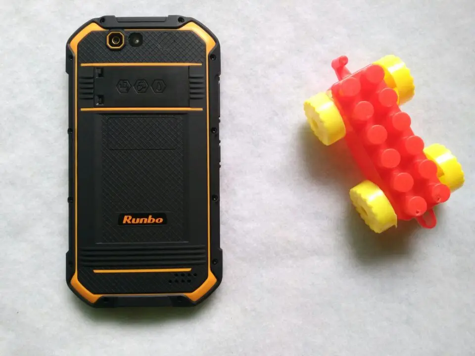 Runbo F1 Plus IP67 водонепроницаемый мобильный телефон 6 ГБ 64 ГБ Android 7,0 ударопрочный мобильный телефон NFC Смартфон 5,5 дюймов 4G телефон