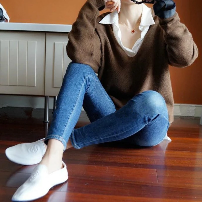 Spring and autumn new women's V-neck short pullover loose solid color simple sweater wild soft comfortable female models | Женская
