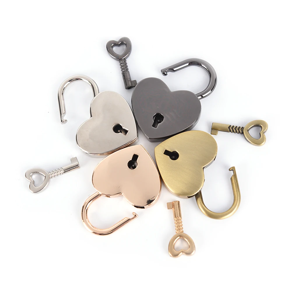 Mini Padlock Small Love Heart Shape Zinc Alloy Suitcase Locker Tiny Luggage Bag Case Lock With Keys |