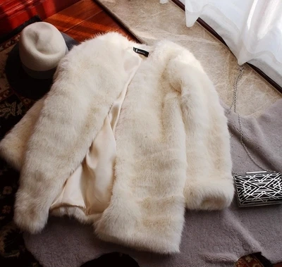 

New Style High-end Fashion Women Faux Fur Coat 17S26