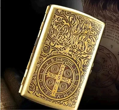 Двухсторонний чехол из чистой меди с 12 вырезанными сигаретами | Дом и сад