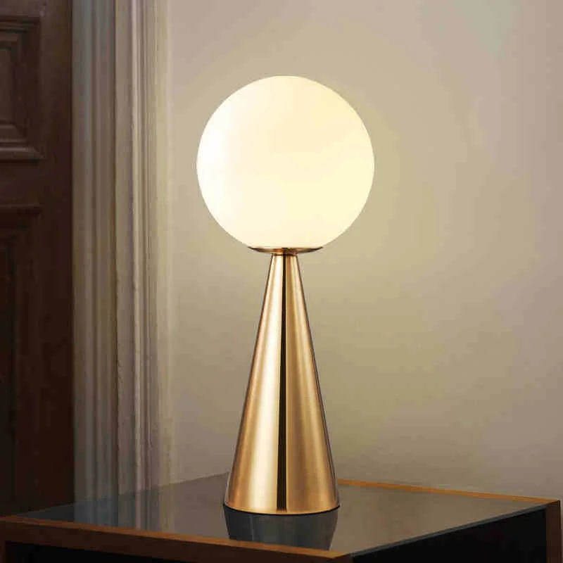 

Современный стеклянный шар Светодиодная настольная лампа конус Золотой Tafellamp домашний Декор Бар Кафе гостиная прикроватная лампа для каби...