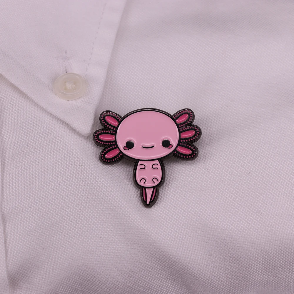 Эмалированный значок Axolotl