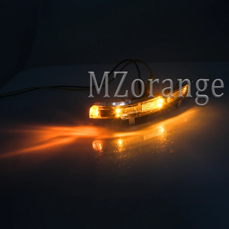 

MZORANGE LED Rearview Mirror Light for Skoda Octavia SUPERB 2009-2013 Turn signals Light wing Repeater indicator lamp 1/2 PCS