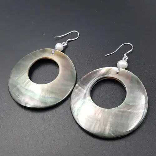 Wholesale Free Shipping &gt&gtWholesale Natural Black Southsea Shell Circle Swing Earrings &amp White Pearl Sweet Water Beads | Украшения и