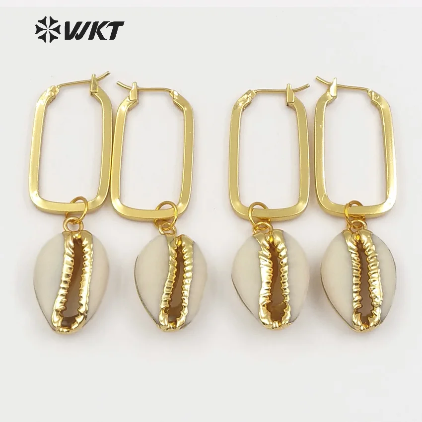 WT-E449 WKT Wholesale women dangle earrings natural cowrie shell with unique square hook gold metal plated | Украшения и
