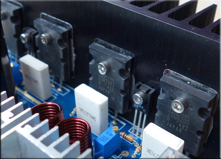 Двухканальный усилитель мощности A5 UPC1342V + оригинальный 2SC5200 2saeas 150 Вт * 2 комплект