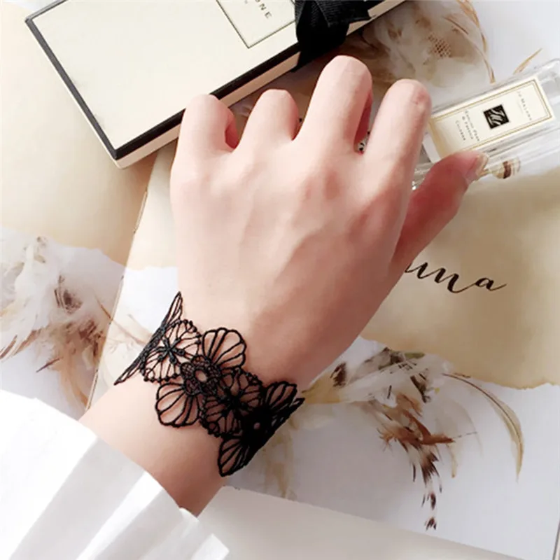 

Fashion Summer Wrist Band Cuff Bracelet Sexy White/Black Lace Bracelet Tattoo Choker Necklace Gothic Jewelry For Women