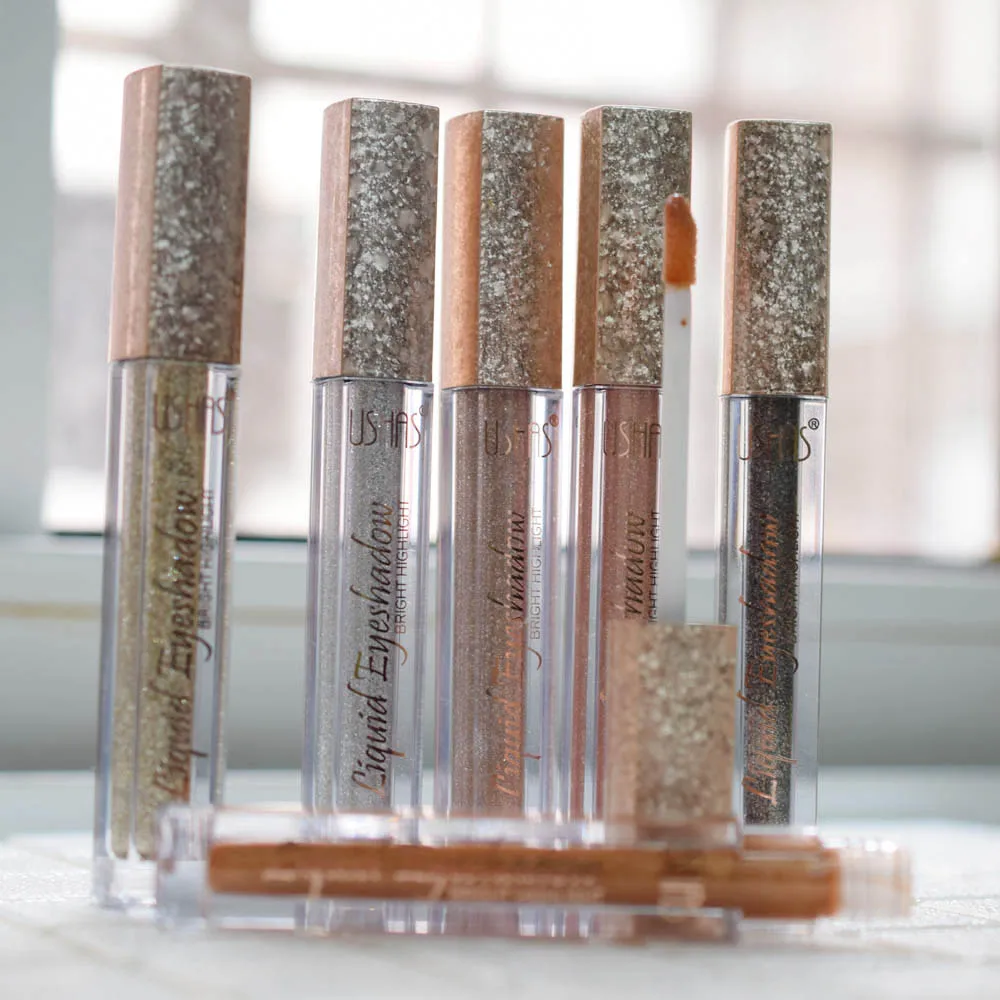 Семь штук набор жидких теней для век Ushas, макияж металлический глиттер Жидкая палочка для теней для глаз Матовые тени для век Косметическая палитра.
