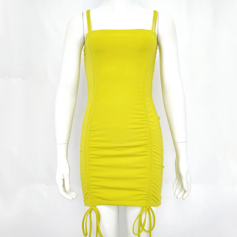 Платье женское летнее облегающее без рукавов с открытой спиной и рюшами | Женская