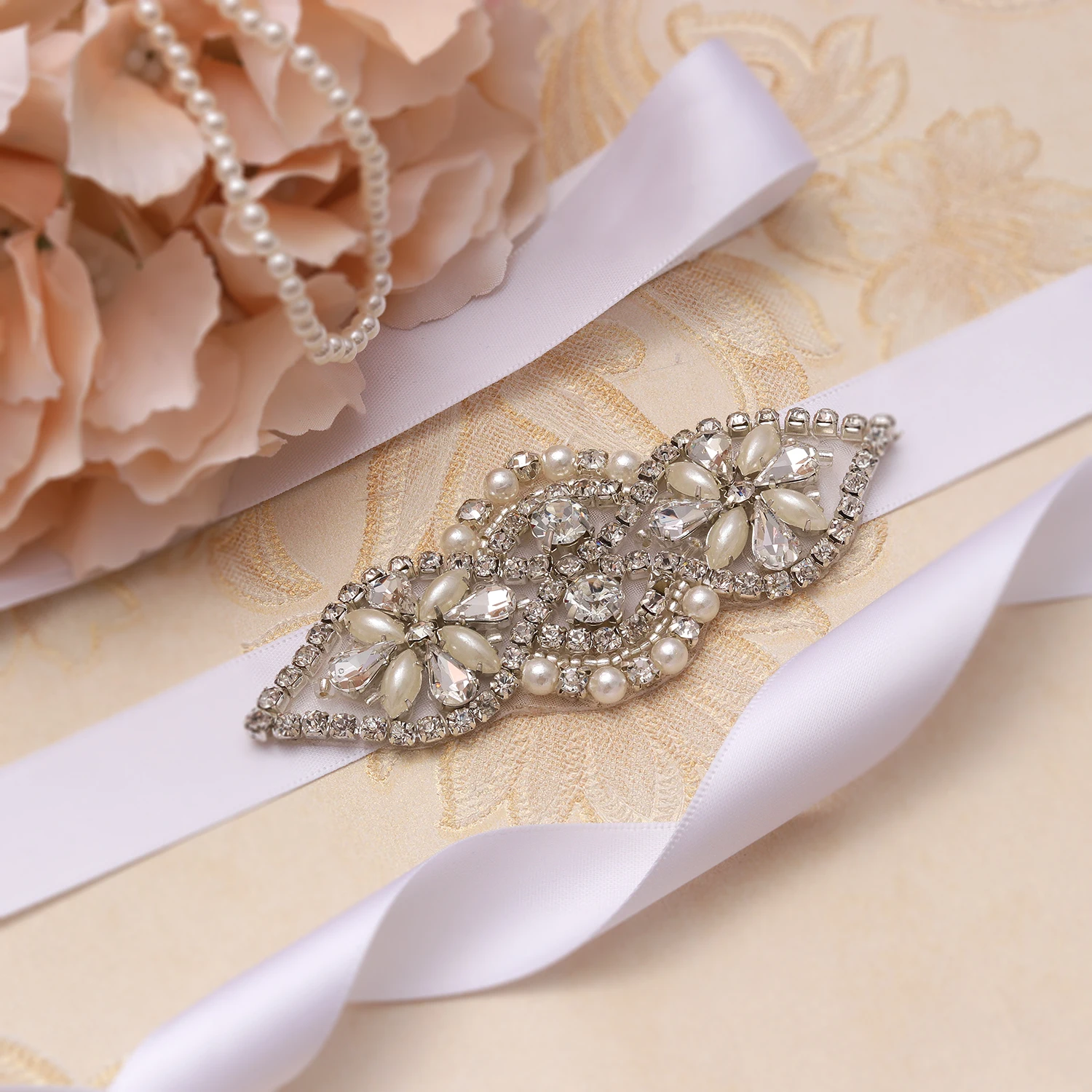 

MissRDress Pearls Wedding Belt Silver Crystal Bridal Sash Stain Rhinestones Bridal Belt For Wedding Party Porm Gown JK884