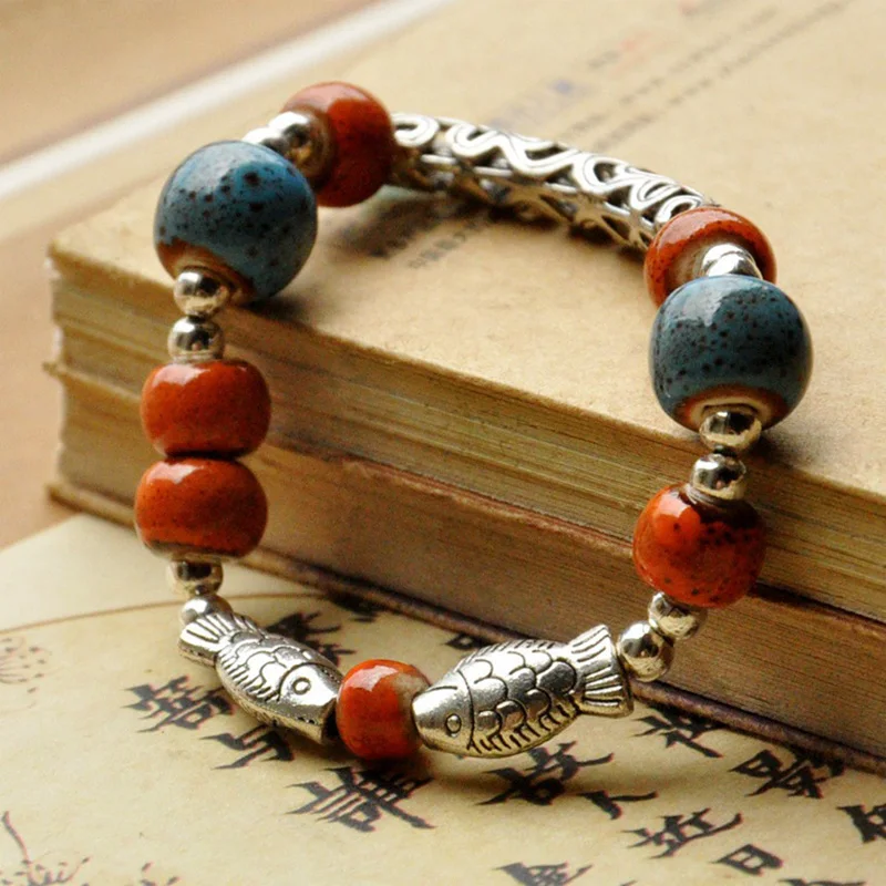 Браслет из керамических бусин и ниток ажурные бронзовые браслеты с подвесками в