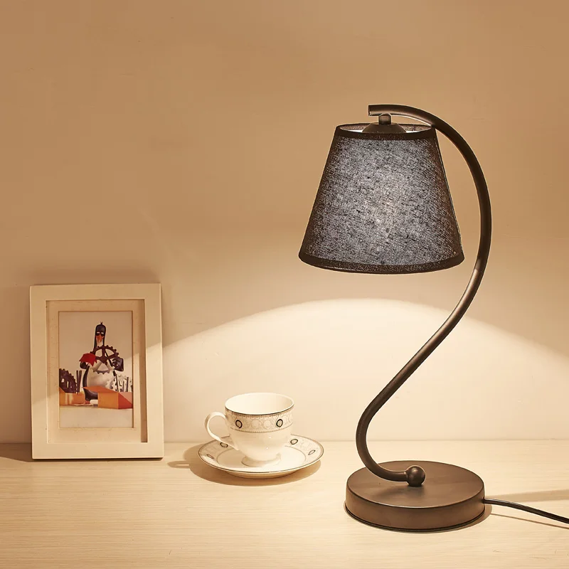 

Modern LED Table Desk Lamp for the Bedroom Living Room Schoolchildren Black White Lamps Design Bedside Table Night Light Fixture