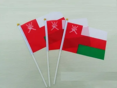 Фото Бесплатная доставка 14*21 см Оман ручной Флаг волна флаги автомобиль флаг баннер|hand