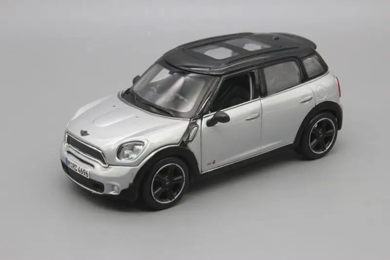 Белый Mai Sto 1:24 Mini Countryman R60 2010- Cooper S сплав модель машинки, Diecast металлические игрушки подарок на день рождения для детей, носки для мальчиков - Цвет: Белый