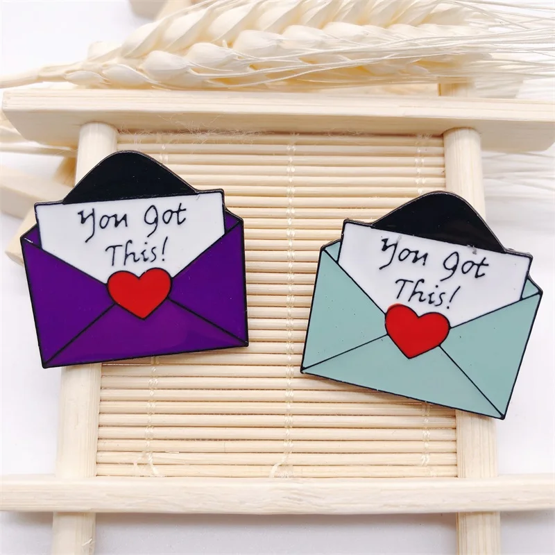 Эмалированная брошь в виде конверта с героями мультфильмов модная которую вы