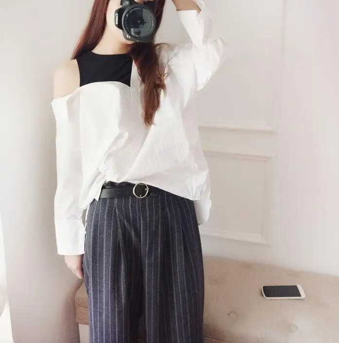 Женская свободная футболка белая универсальная короткая с длинным рукавом и