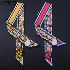 Шарф женский, Шелковый, с геометрическим принтом в виде пчелы