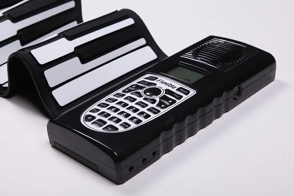 New Flexible Piano 61 Keys Electronic Keyboard Silicon Roll Up Sustain Function USB Port with Loud Speaker | Спорт и развлечения