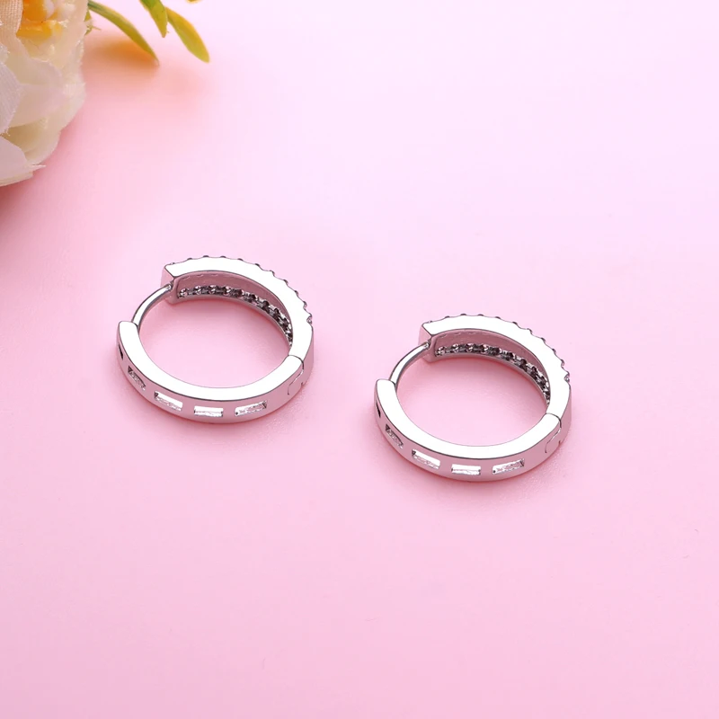 Женские серьги с фианитами золотистые белыми Фианитами 2018|colorful hoop earrings|colored earrings