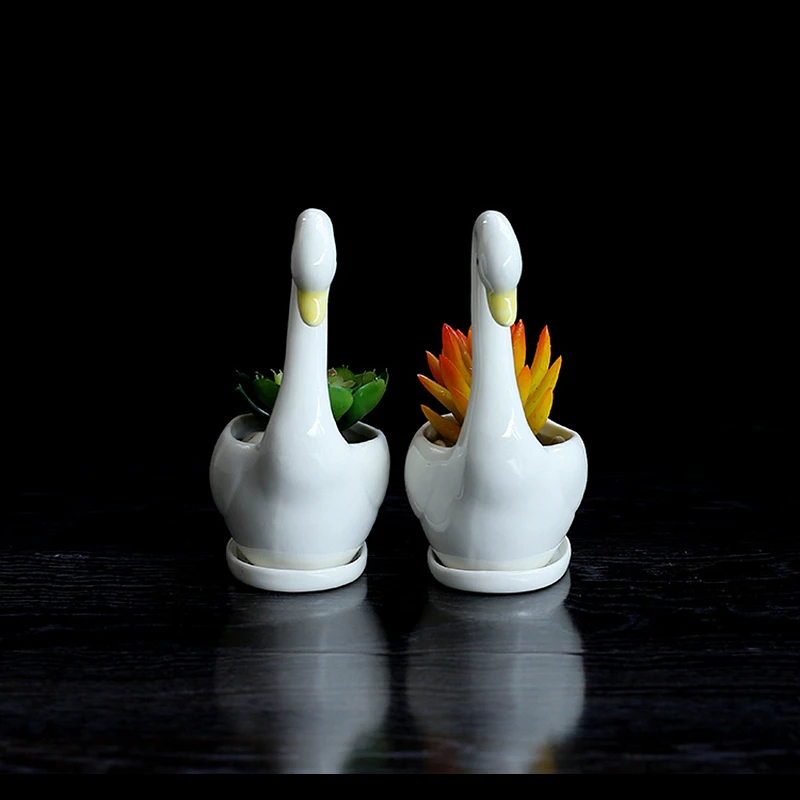 Набор из 2 белых керамических плантаторов с лебедем для суккулентов декоративные