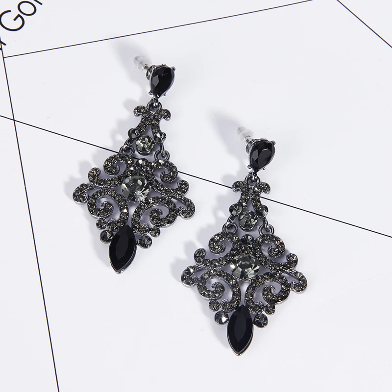 Одежда высшего качества Multi-Цвет Кристалл Висячие серьги выдалбливают