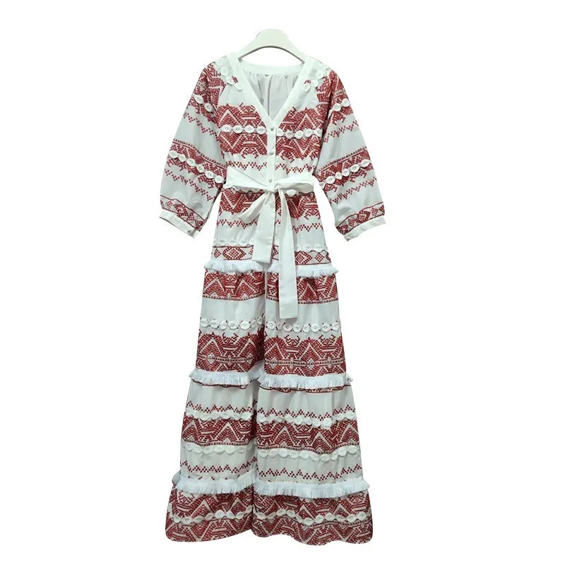red TWOTWINSTYLE Vintage Embroidery Tassel Patchwork Dress For Female V Neck Long Sleeve High Waist Lace Up Midi Dresses Women - Цвет: red