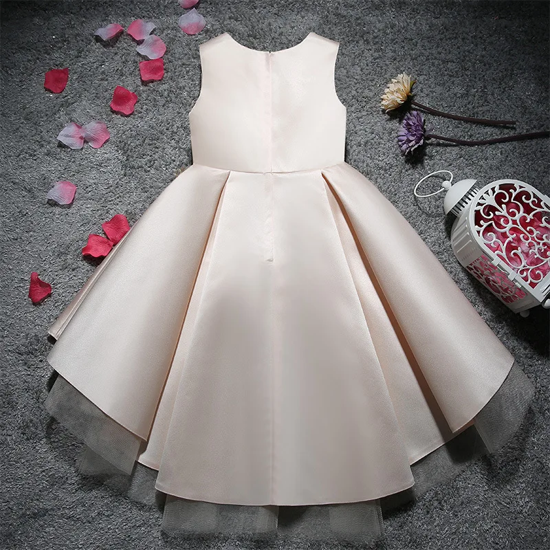 2019 New Children's Dress Female Round Neck Simple Delicate Embroidery Petal Princess | Детская одежда и обувь