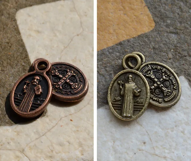 lot of 100 pcs tiny antique bronze copper plated Catholic Religious gifts Saint St. Benedict St Medals mini charms for bracelet | Украшения