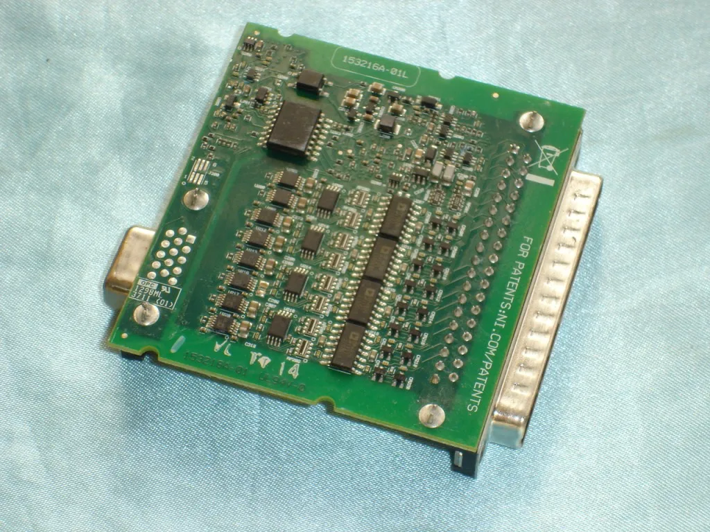 Для 90% нового американского подлинного модуля сбора данных NI 9220 DAQ (одиночная