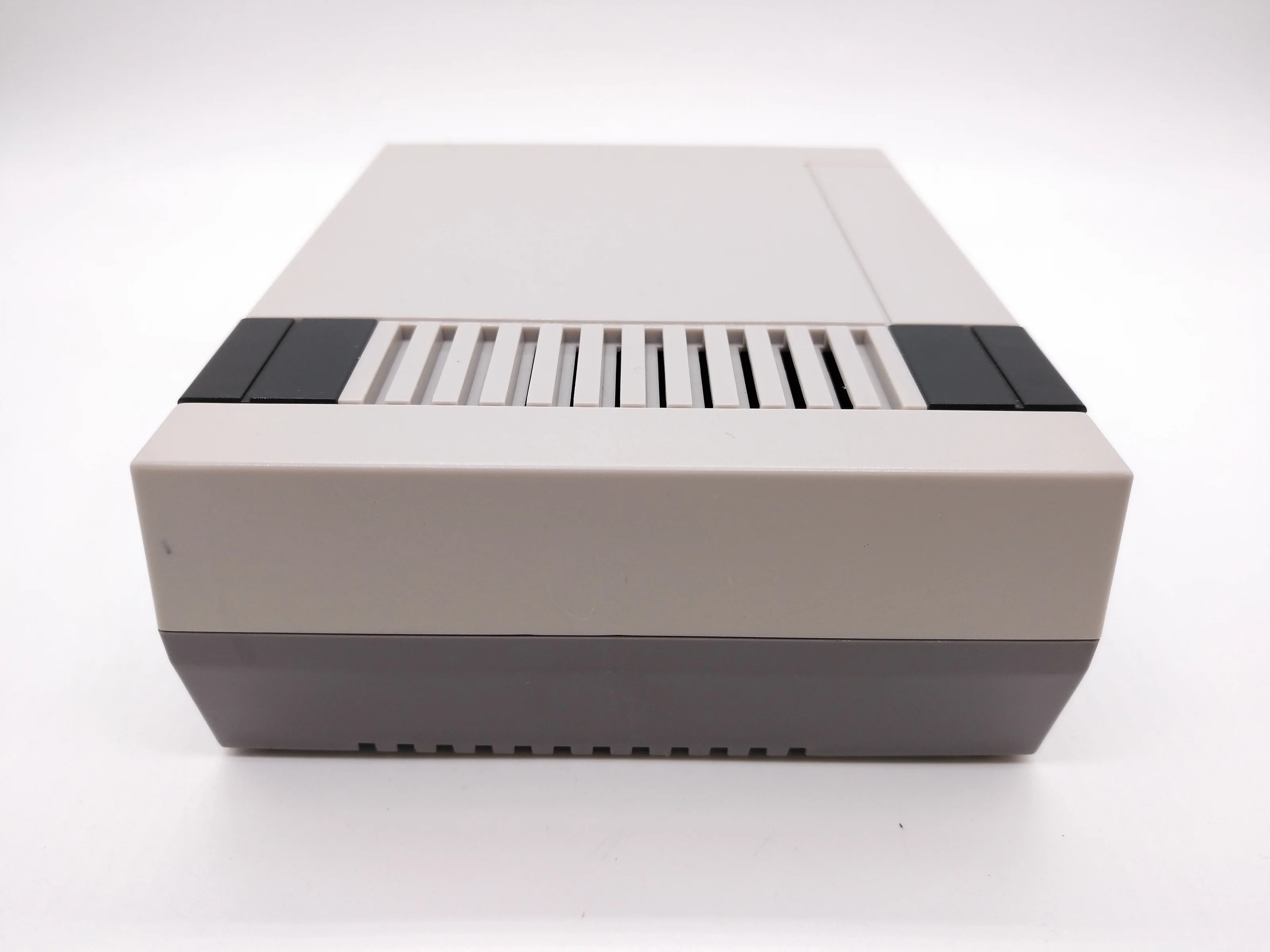 Мини ТВ игровой консоли для NES 8 bit игры с 500 различных Встроенные игры двойной Игровые поддерживает PAL и NTSC
