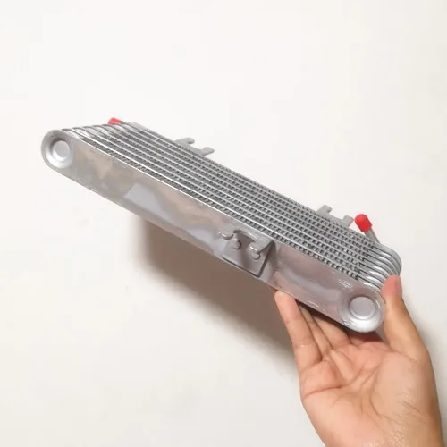 Масляный радиатор для двигателя запчасти OE No 21606 JD30A JD30D OEM 21606JD30D